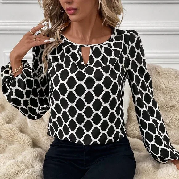 Black & White Casual Women's Keyhole Neck All Over Print Hollow Out Blouse - Picture 6 of 8